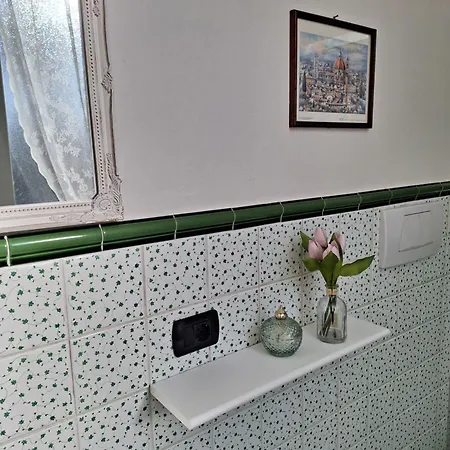 Frida Apartment *